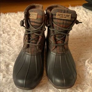 Sperry boot